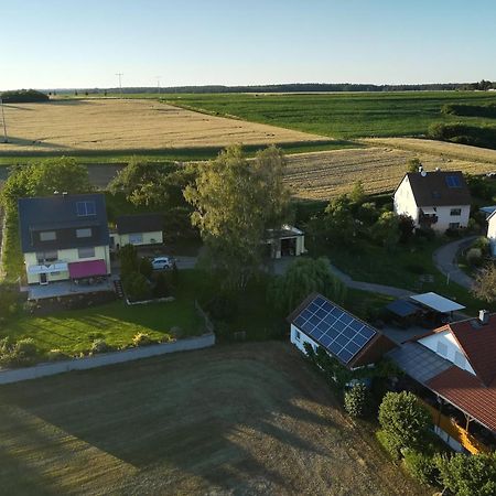 Fewo Haus Hutzelbuck In Idyllisch-Gruener Lage Naehe An Ансбах Екстер'єр фото
